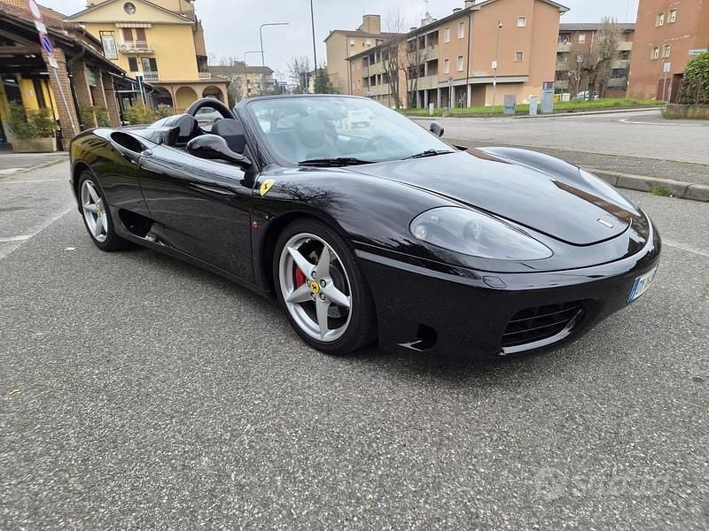 Usata Ferrari 360 400 CV (294 kW) 2002 Nero Cabrio