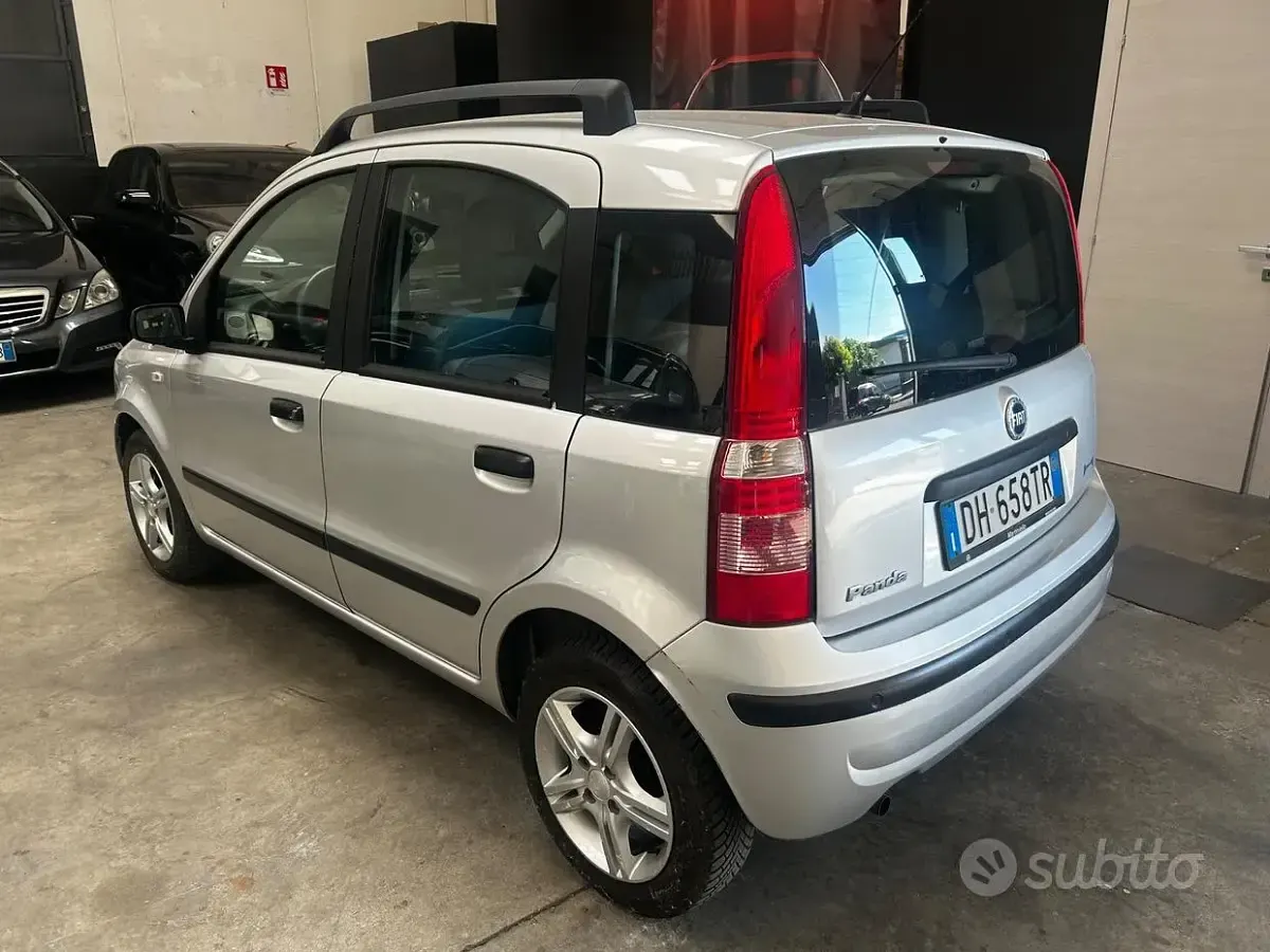 Usata Fiat Panda Active 60 CV (44 kW) 2007 Grigio Utilitaria