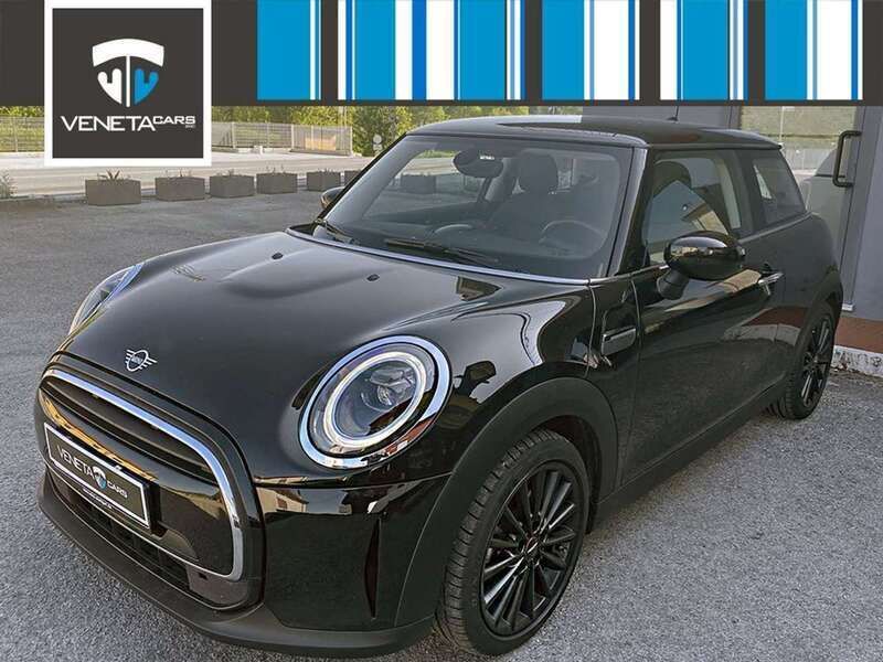 Usata Mini John Cooper Works 102 CV (75 kW) 2022 Midnight black Utilitaria