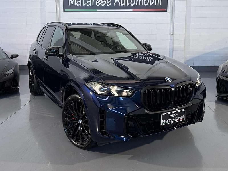 Usata BMW X5 M M Sport 530 CV (389 kW) 2024 Blu SUV