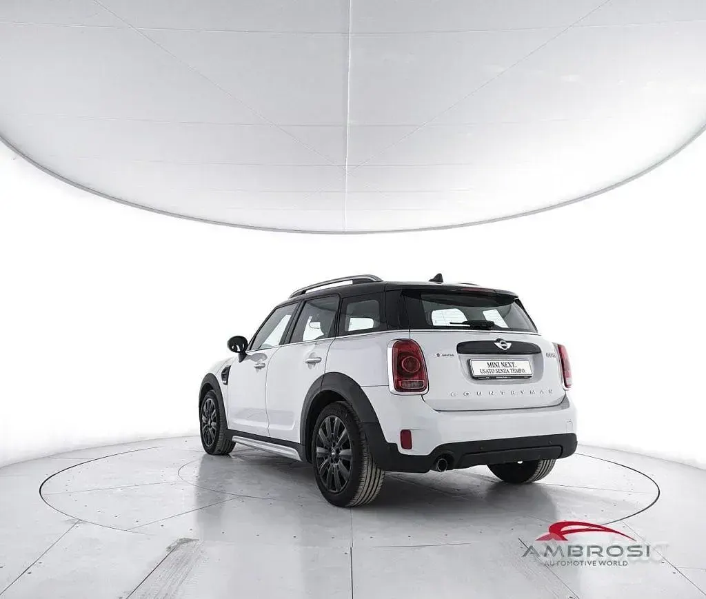 Usata Mini Cooper Countryman Hype 136 CV (100 kW) 2017 Bianco SUV