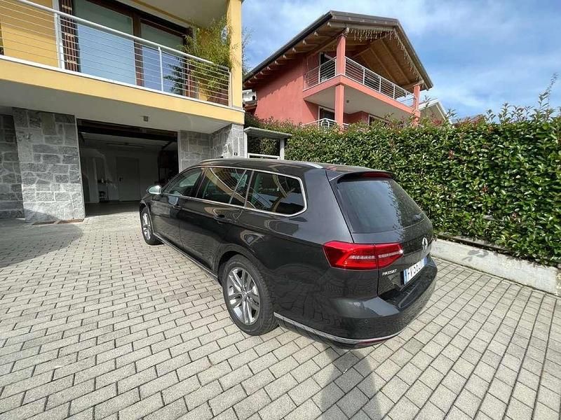 Usata VW Passat Business 150 CV (110 kW) 2018 Grigio Station wagon