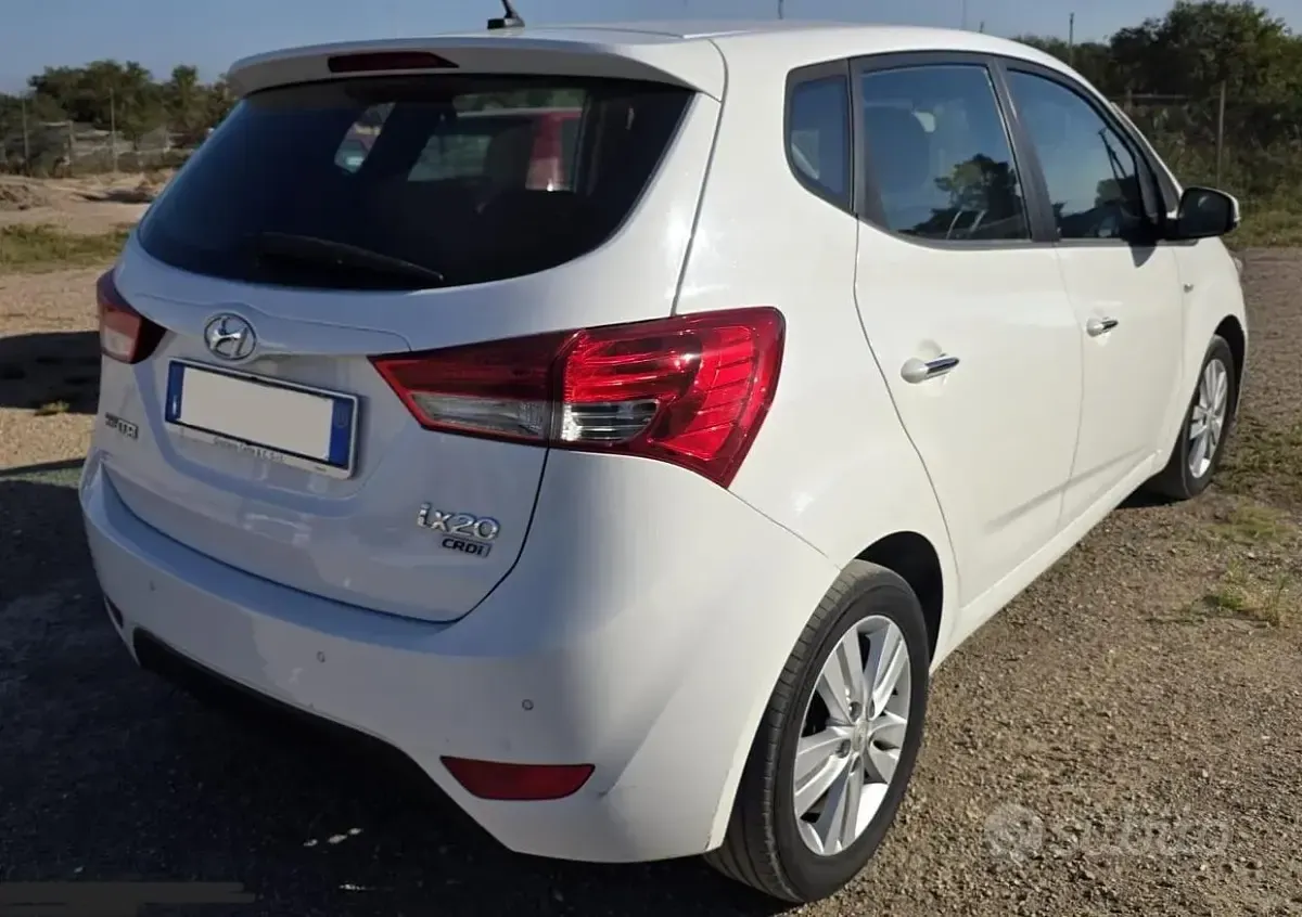 Usata Hyundai ix20 77 CV (56 kW) 2011 Bianco Utilitaria