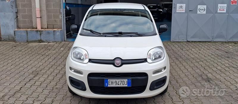 Usata Fiat Panda Pop 69 CV (50 kW) 2012 Bianco Utilitaria