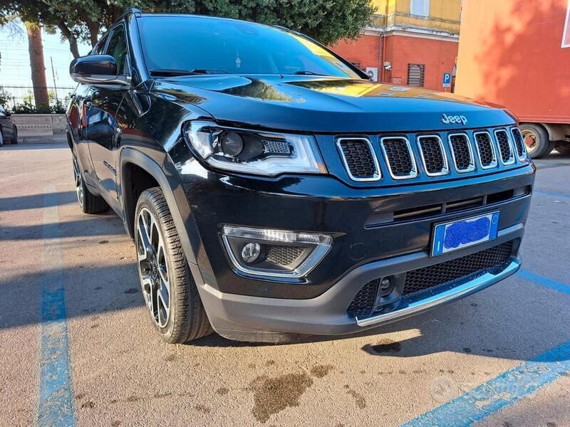 Usata Jeep Compass Limited 140 CV (102 kW) 2017 Nero SUV