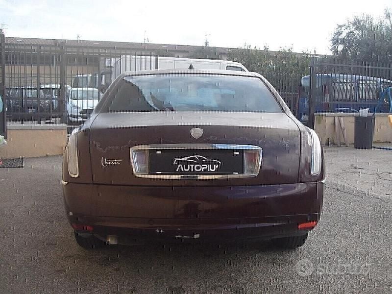 Usata Lancia Thesis 150 CV (110 kW) 2005 Marrone Berlina