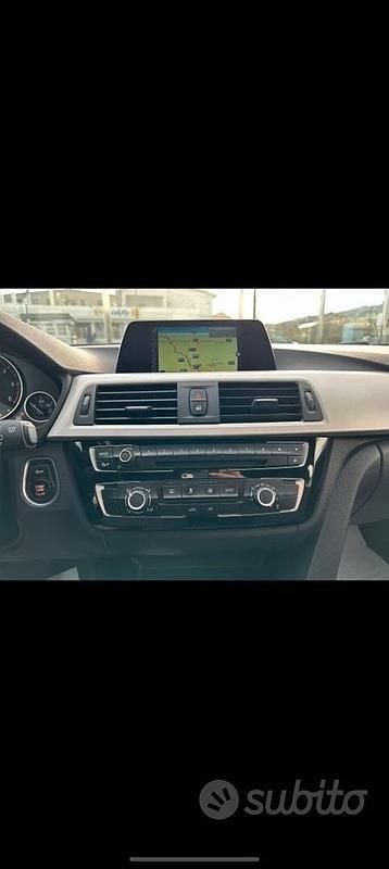 Usata BMW 318 150 CV (110 kW) 2016 Nero Station wagon