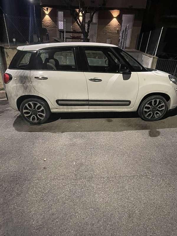 Usata Fiat 500L Lounge 84 CV (61 kW) 2013 Bianco Monovolume