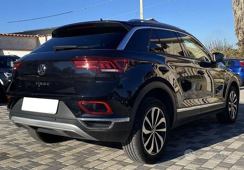 Usata VW T-Roc Style 150 CV (110 kW) 2024 Nero SUV