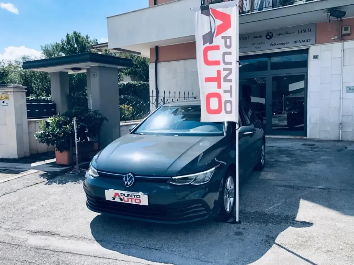 Usata VW Golf VII Style 116 CV (85 kW) 2021 Grigio Utilitaria