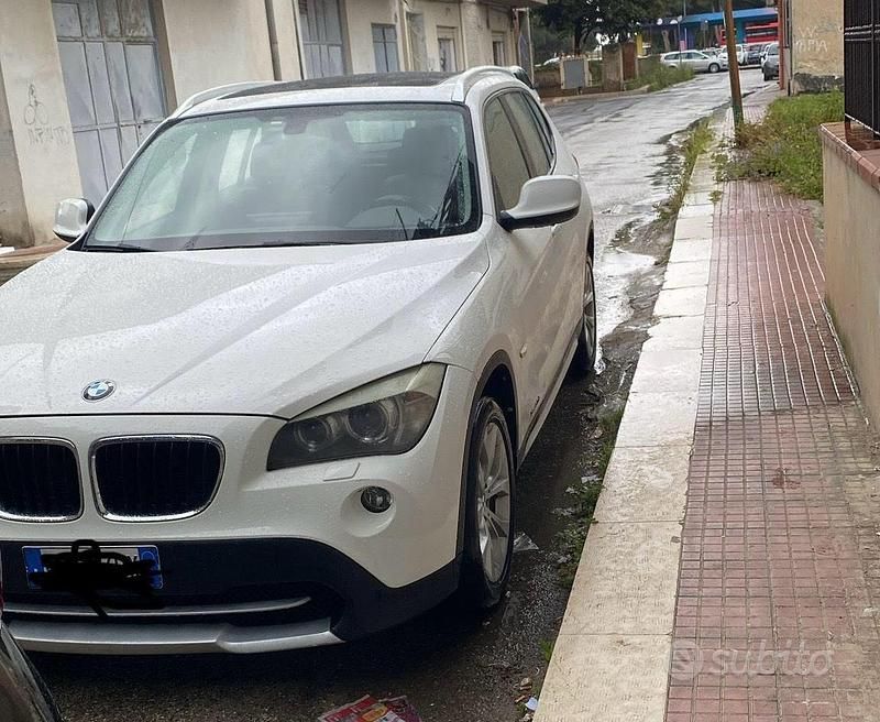 Usata BMW X1 177 CV (130 kW) 2011 Bianco SUV