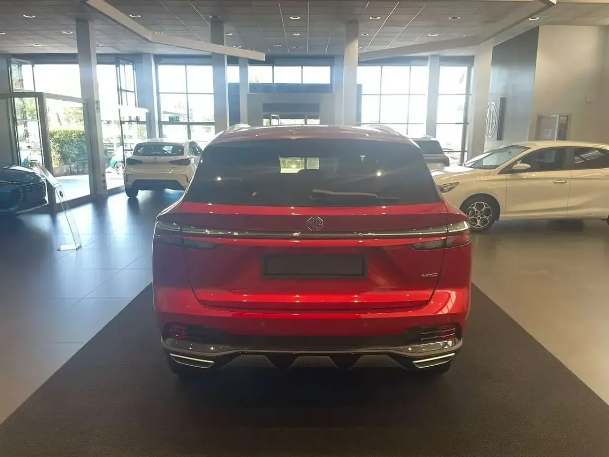 Nuova MG HS Luxury 170 CV (125 kW) 2025 Rosso SUV