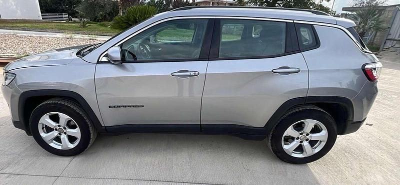 Usata Jeep Compass Limited 140 CV (102 kW) 2017 Grigio SUV