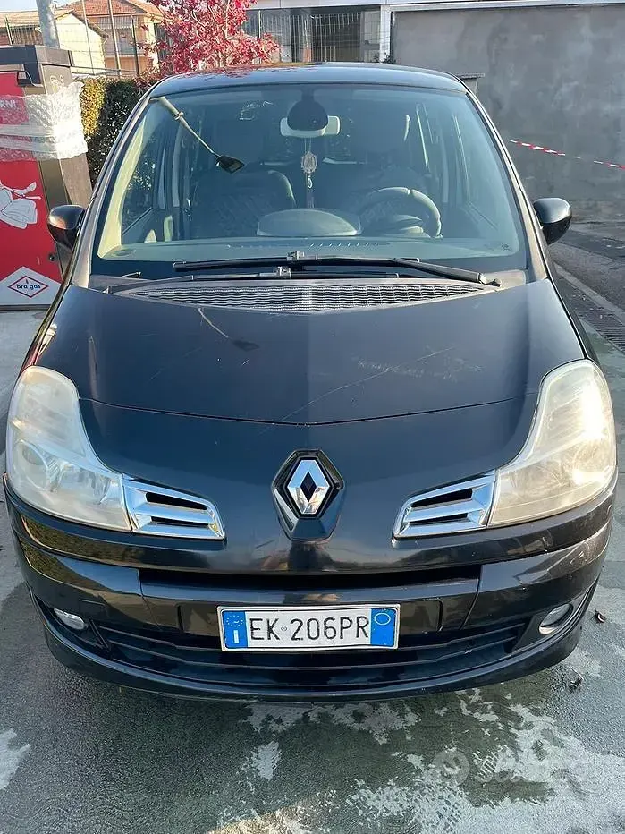 Usata Renault Modus 75 CV (55 kW) 2011 Bluazzurro Monovolume