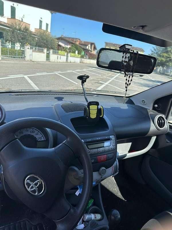 Usata Toyota Aygo 68 CV (50 kW) 2006 Utilitaria