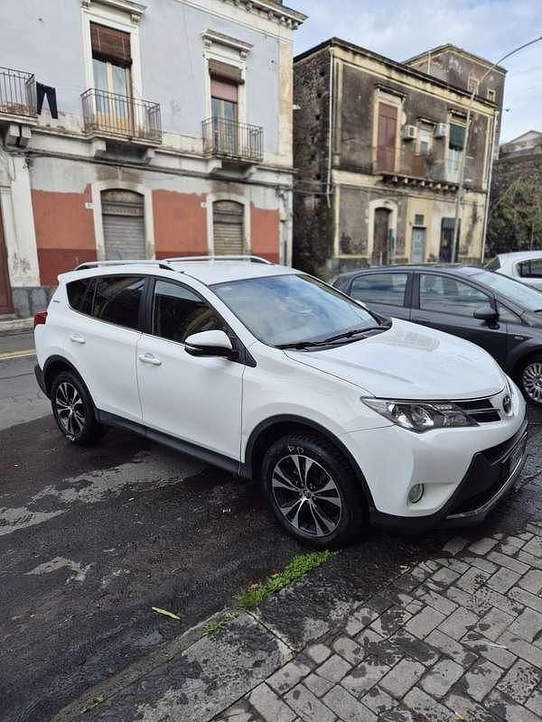 Usata Toyota RAV4 Active 124 CV (91 kW) 2014 SUV