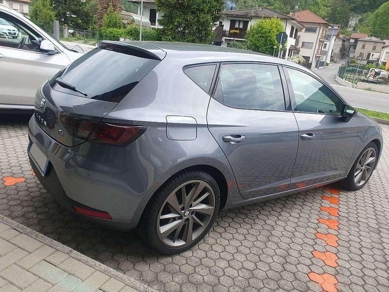 Usata Seat Leon FR 150 CV (110 kW) 2014 Grigio Berlina