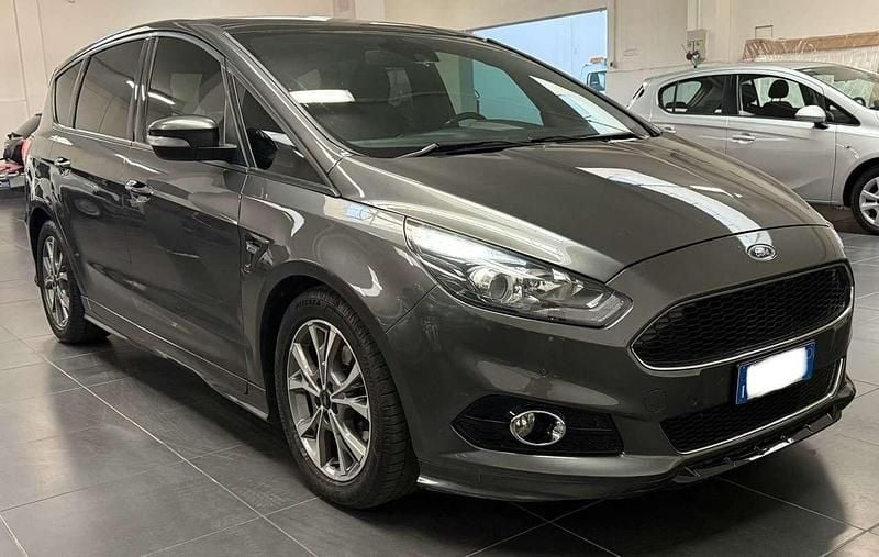 Nero Usata 2018 Ford S-MAX Vignale Monovolume | 17.900 € (Buon prezzo) - Immagine 1/4