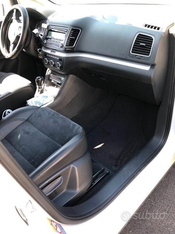 Usata VW Sharan 140 CV (102 kW) 2013 Bianco Monovolume