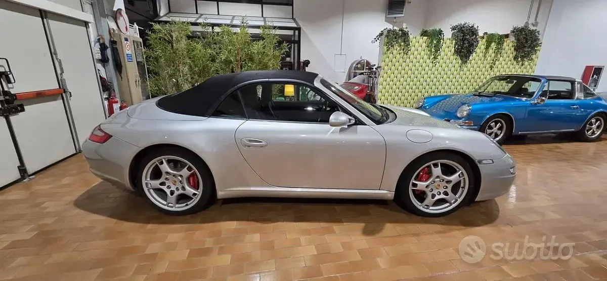 Usata Porsche 911 Carrera S Cabriolet 355 CV (261 kW) 2005 Grigio Cabrio