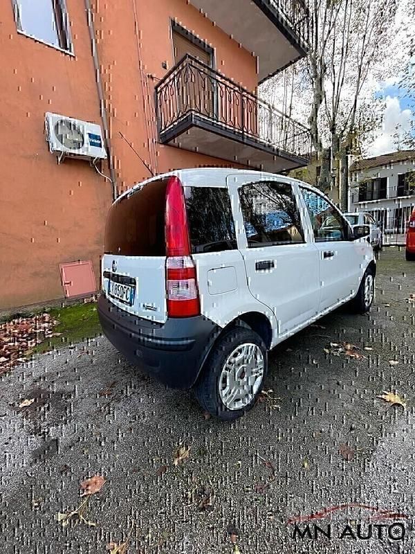 Usata Fiat Panda Dynamic 60 CV (44 kW) 2009 Bianco Utilitaria
