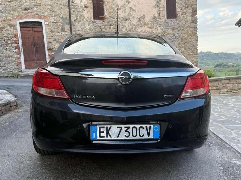 Usata Opel Insignia 131 CV (96 kW) 2011 Nero Berlina