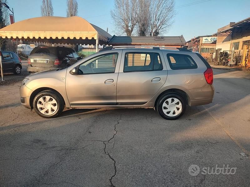 Usata Dacia Logan MCV Ambiance 90 CV (66 kW) 2015 Beige Station wagon