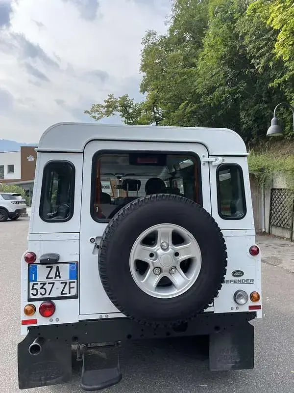 Usata Land Rover Defender 122 CV (89 kW) 2014 Station wagon