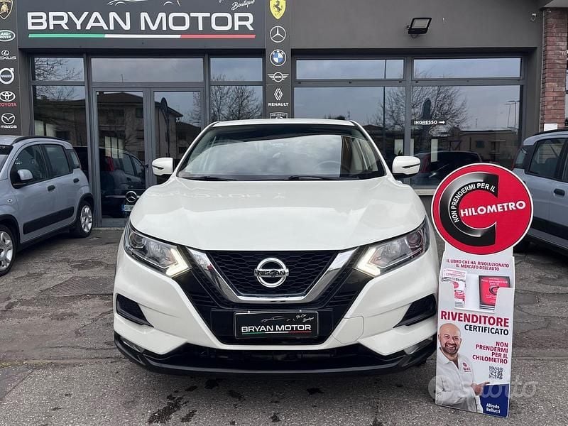 Usata Nissan Qashqai Acenta 116 CV (85 kW) 2020 Bianco SUV