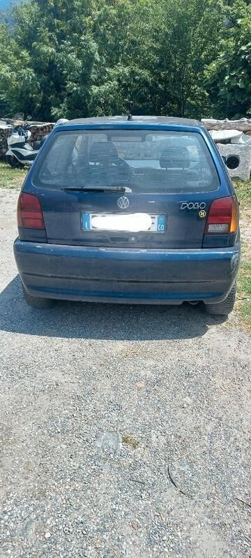 Blu Usata 1999 VW Polo Due volumi | 1500 € (Ottimo prezzo) - Immagine 1/4