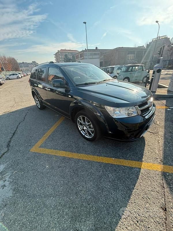 Usata Fiat Freemont Lounge 170 CV (125 kW) 2015 Blu SUV