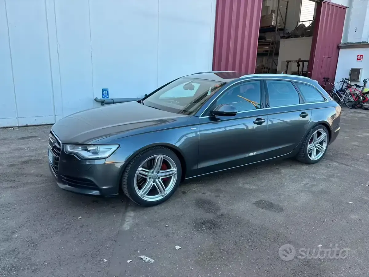 Usata Audi A6 245 CV (180 kW) 2011 Bluazzurro Station wagon