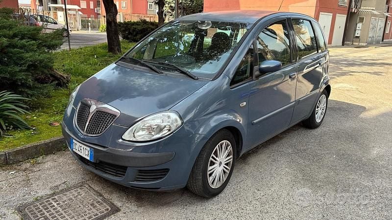 Usata Lancia Musa 70 CV (51 kW) 2006 Monovolume