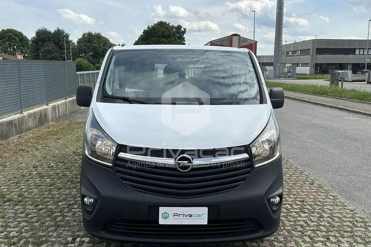 Usata Opel Vivaro 95 CV (69 kW) 2017 Bianco Monovolume