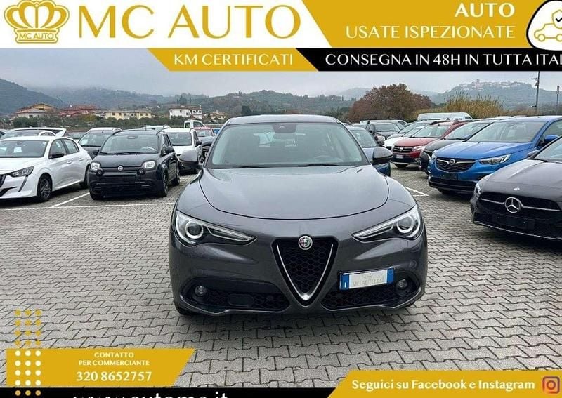 Usata Alfa Romeo Stelvio Executive 190 CV (139 kW) 2019 Grigio scuro SUV