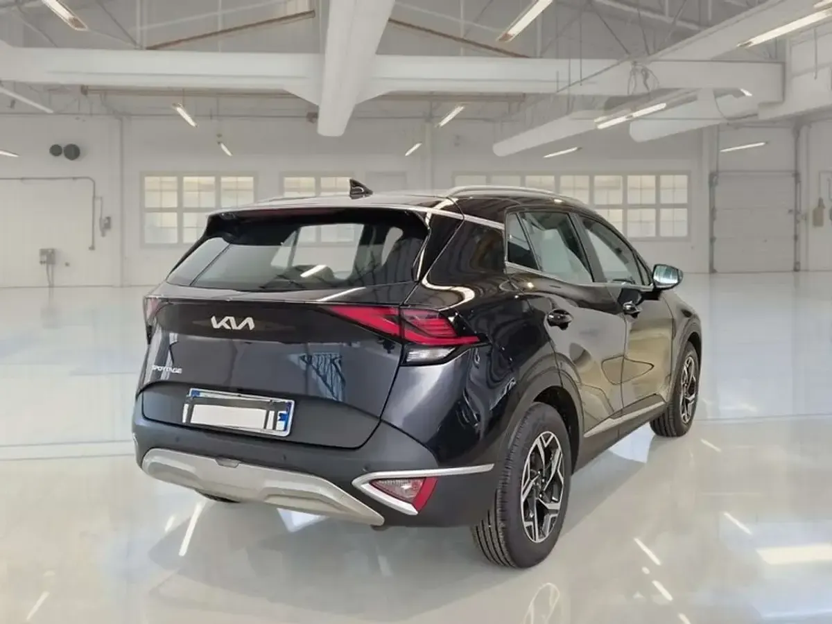 Usata Kia Sportage 136 CV (100 kW) 2023 Grigio SUV