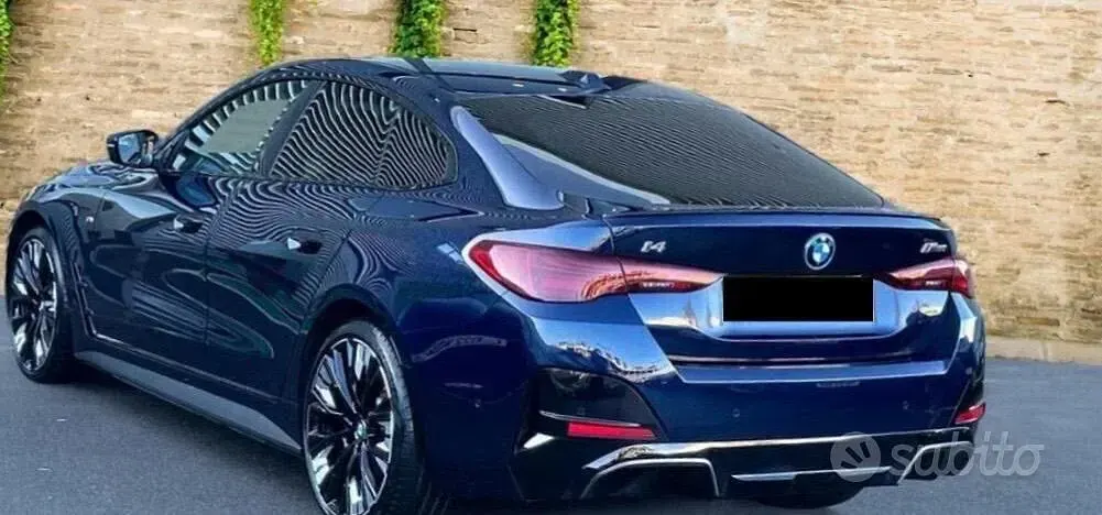 Usata BMW i4 Comfort Edition 441 kW (600 CV) 2025 Blu Berlina