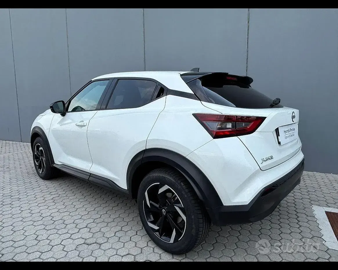 Usata Nissan Juke N-Connecta 114 CV (83 kW) 2023 Bianco SUV