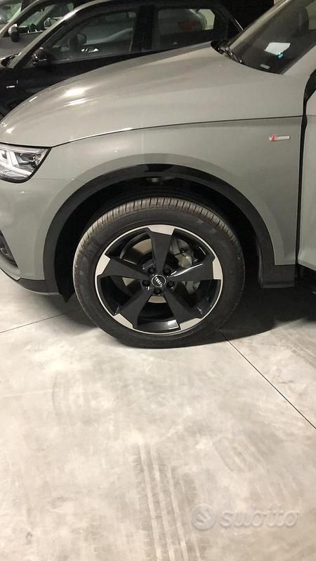 Usata Audi Q5 S-Line 190 CV (139 kW) 2019 Grigio SUV