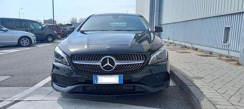 Usata Mercedes CLA200 Shooting Brake AMG line 136 CV (100 kW) 2017 Station wagon