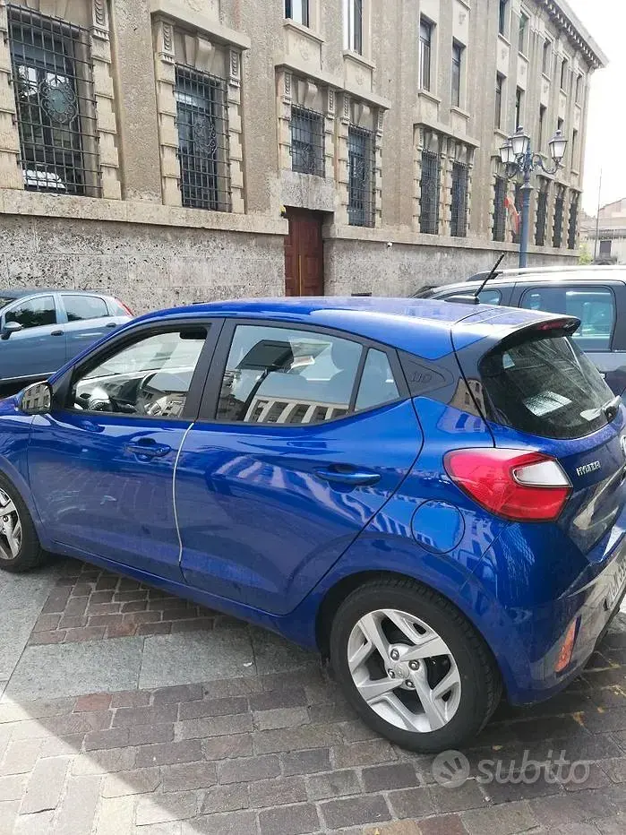 Usata Hyundai i10 67 CV (49 kW) 2023 Bluazzurro Utilitaria