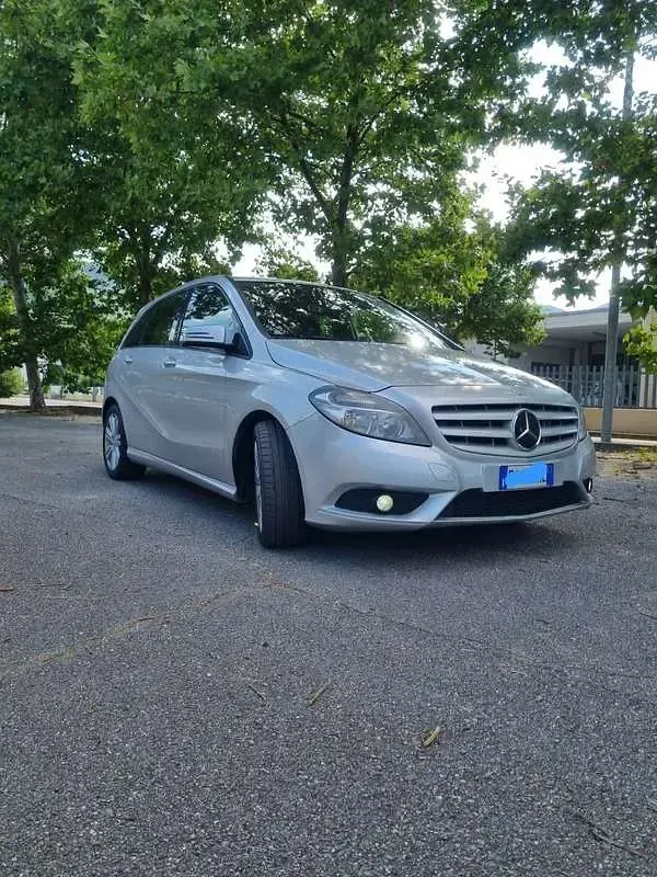 Usata Mercedes B180 Executive 109 CV (80 kW) 2013 Utilitaria