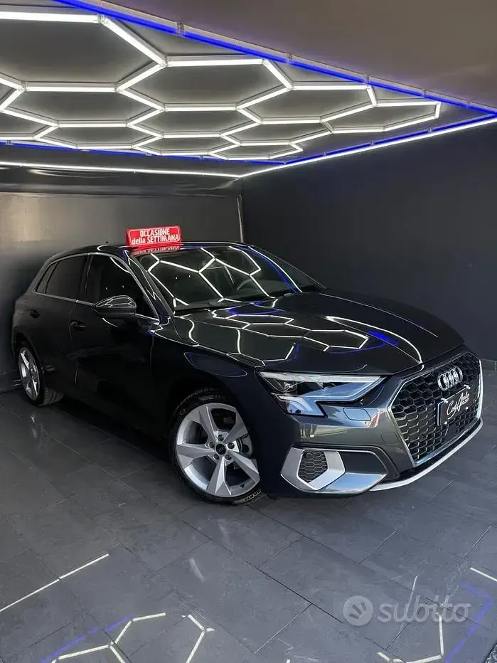 Usata Audi A3 S-Line 116 CV (85 kW) 2022 Grigio Berlina