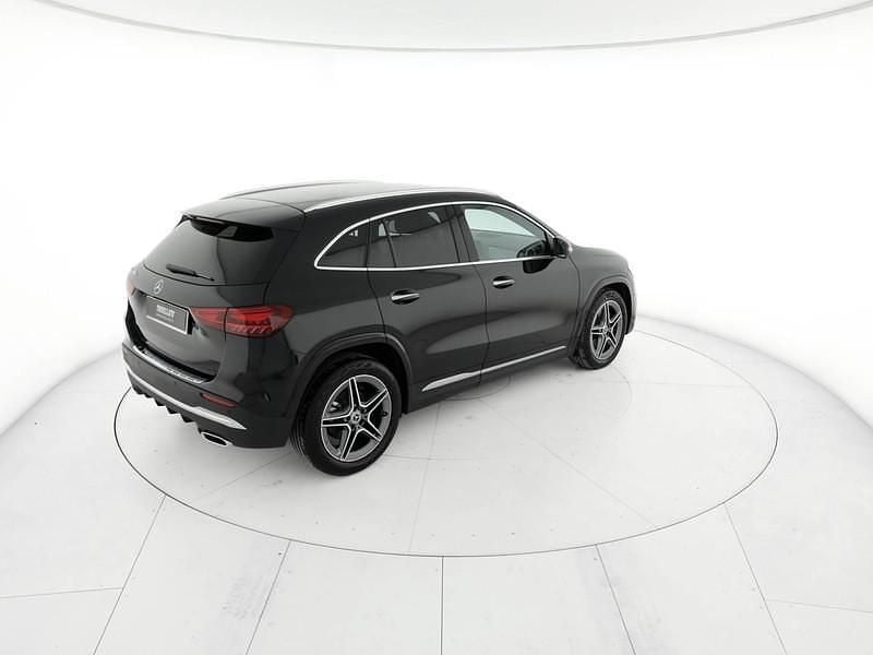 Usata Mercedes GLA180 Advanced Plus 116 CV (85 kW) 2025 Nero SUV
