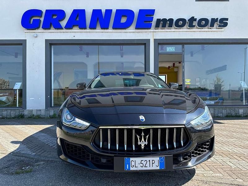 Usata Maserati Ghibli GT 330 CV (242 kW) 2022 Nero ribelle Coupé