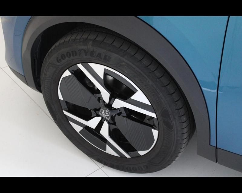 Usata Peugeot 2008 Allure 131 CV (96 kW) 2025 Blu SUV