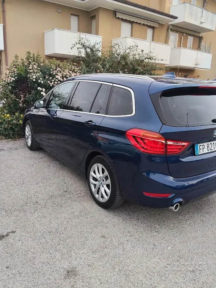 Usata BMW 218 150 CV (110 kW) 2018 Blu Monovolume