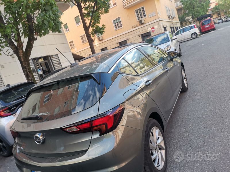 Usata Opel Astra 122 CV (89 kW) 2022 Grigio Berlina