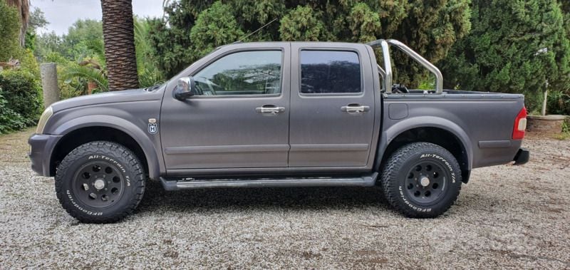 Usata Isuzu D-Max 2004 Grigio Pick-up