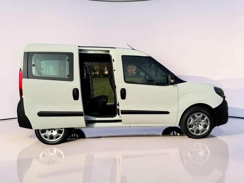 Usata Fiat Doblò Easy 95 CV (69 kW) 2019 Bianco Monovolume